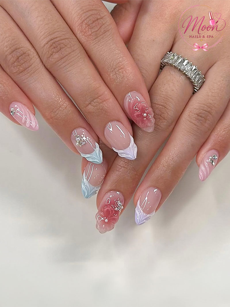 Moon Nails & Spa 