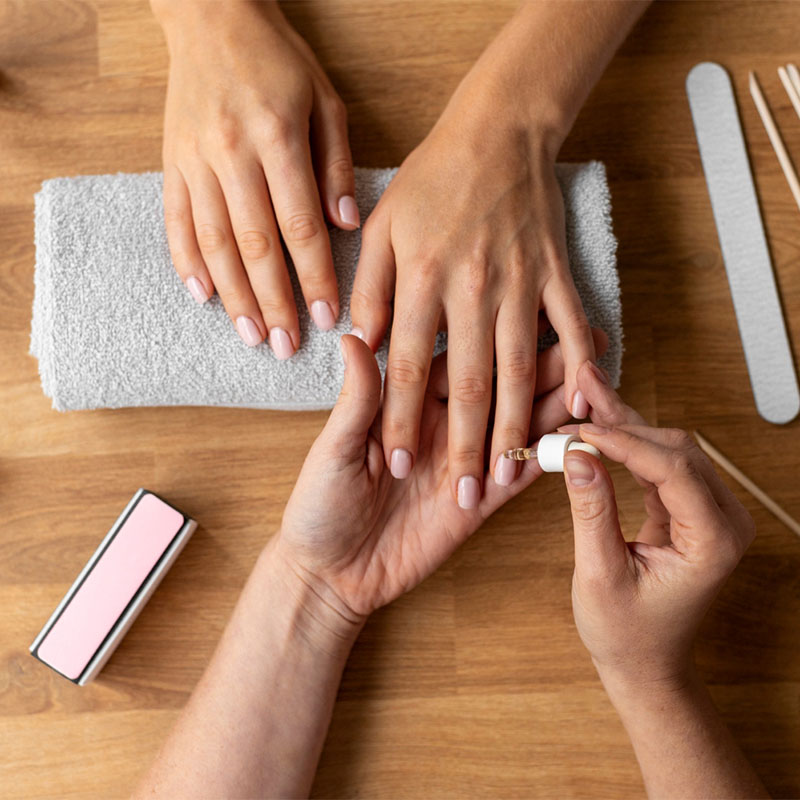 Moon Nails & Spa 