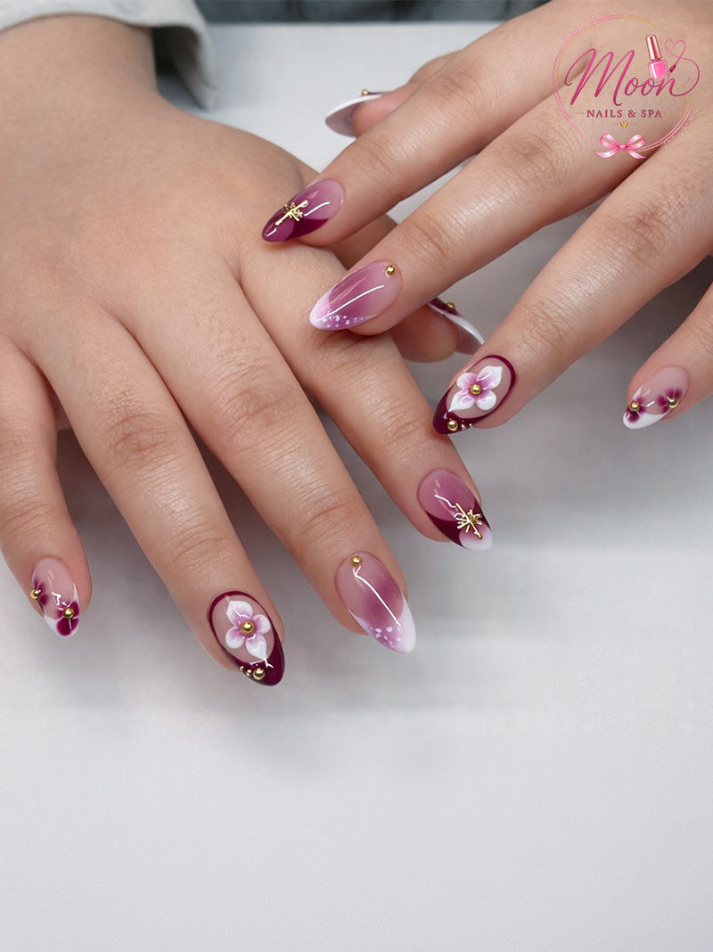 Moon Nails & Spa 